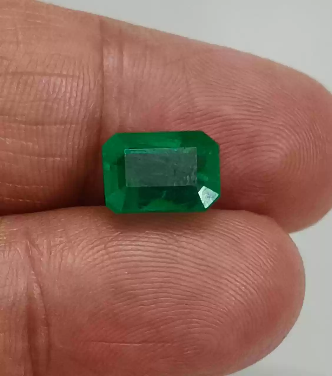 EMERALD PANNA 2.95 CARAT
